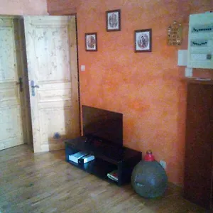 Appartement Maison De Village, Cruis